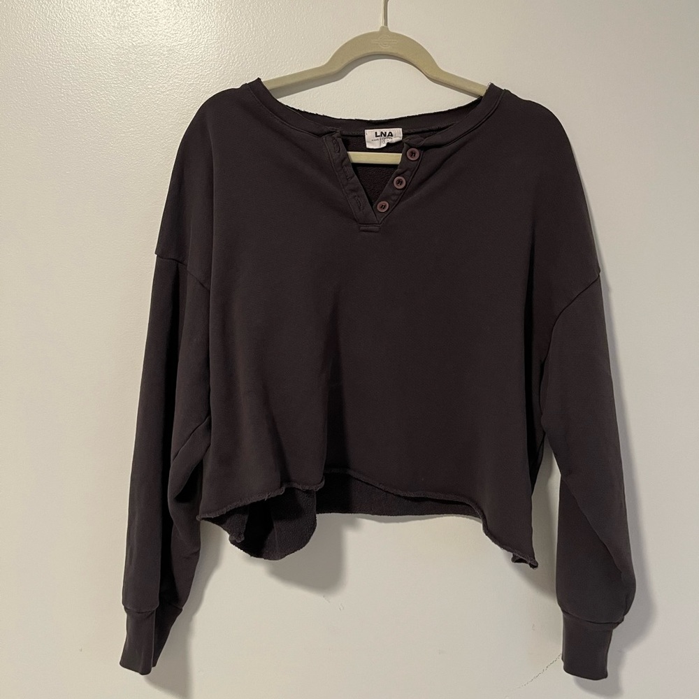 Gray cropped sweatshirt